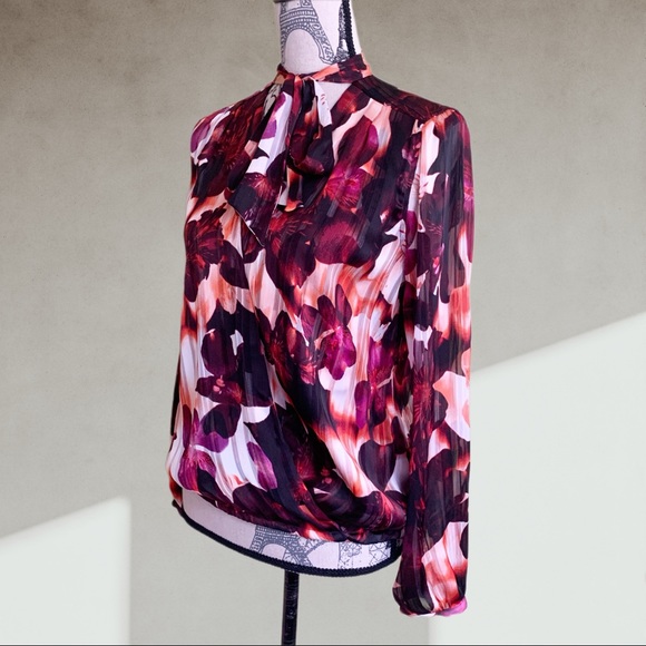 GUESS floral neck tie blouse S-M - Picture 5 of 9